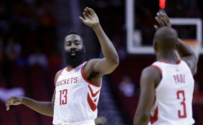 Rockets siguen triunfales; Bucks acentúan crisis de Celtics; ganan favoritos