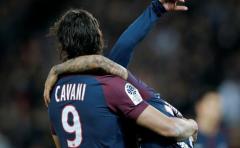 Cavani pasó la centena de goles