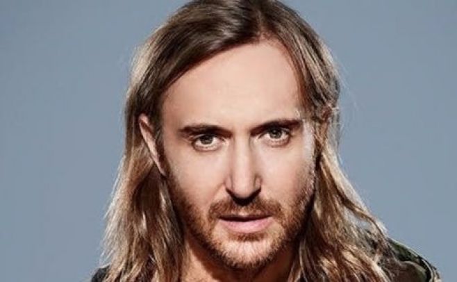 Medio siglo de David Guetta, el DJ que popularizó la música electrónica