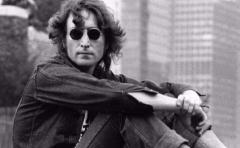 Exchófer de Yoko Ono, sospechoso de un espectacular robo de objetos de Lennon