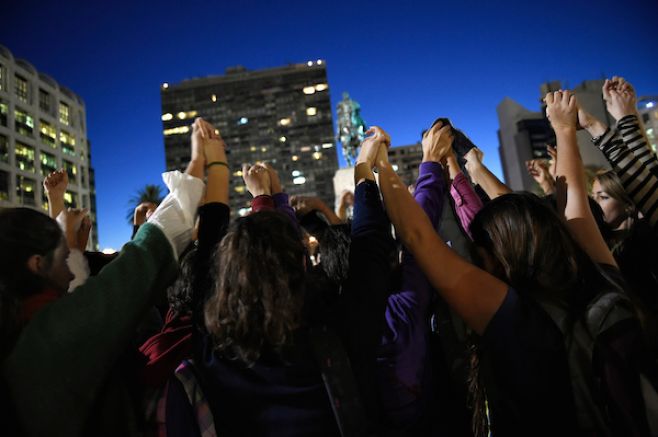 Ninguna mujer que sufre violencia "tiene la culpa"