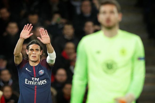 Cavani y su sana costumbre