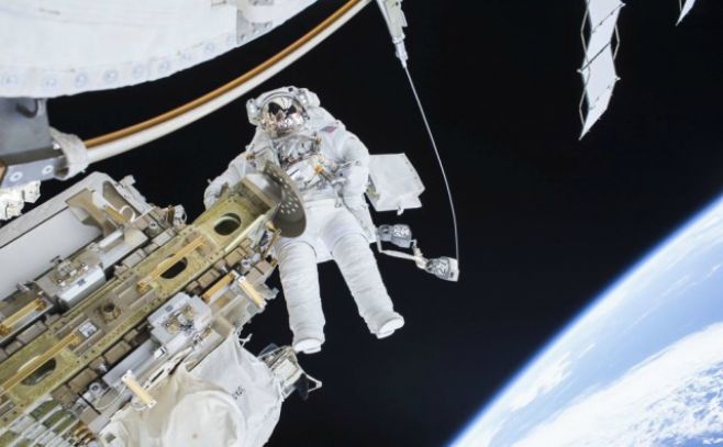 Los cosmonautas de la Estación Espacial recibirán el Año Nuevo 15 veces