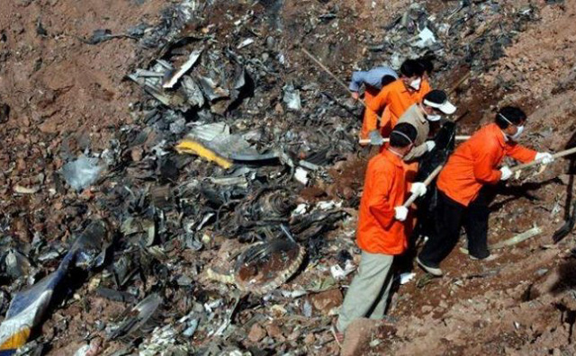 Encuentran los restos del avión iraní desaparecido el domingo