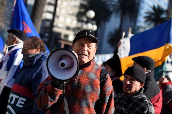 "Los sistemas jubilatorios están quebrados, en Uruguay y en mundo entero"