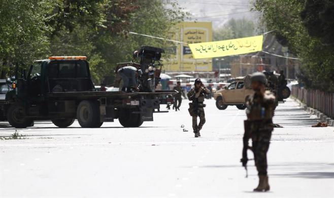 Al menos nueve periodistas entre los muertos del doble atentado en Kabul