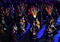 Bolivia recibe los juegos Sudamericanos con una muestra de sus culturas indígenas