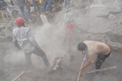 Gobierno guatemalteco ordena evacuación por nuevo flujo piroclástico en volcán de Fuego