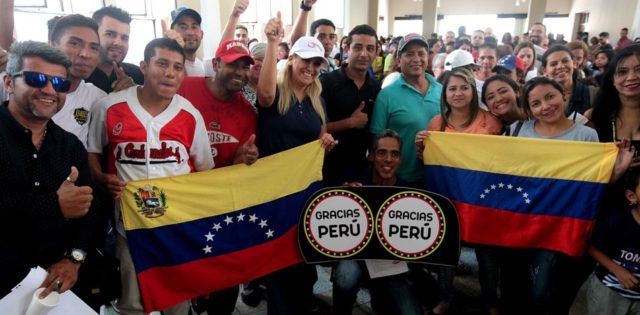 Perú registra ingreso diario de 3.000 venezolanos, que ya llegan a 330.000