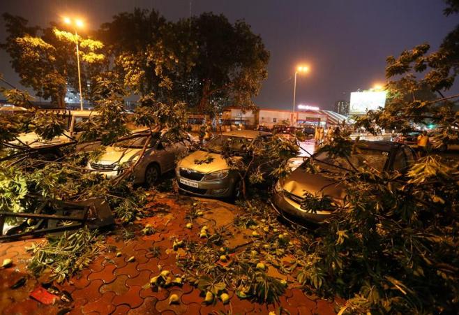 Primeras lluvias del monzón golpean los campamentos de rohinyás en Bangladesh