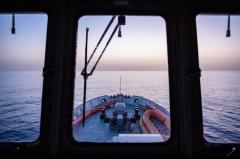 España recibe al barco Aquarius con más de 600 migrantes por motivos humanitarios