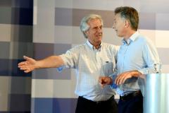 Macri y Vázquez inauguran nueva sede de embajada uruguaya en Argentina