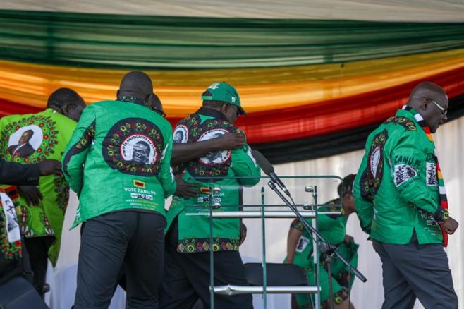 Presidente de Zimbabue sobrevive a un atentado