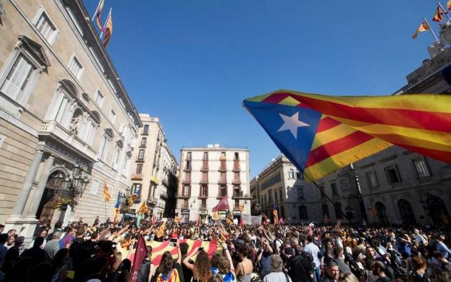 Gobierno español comunica el traslado de líderes independentistas a cárceles catalanas