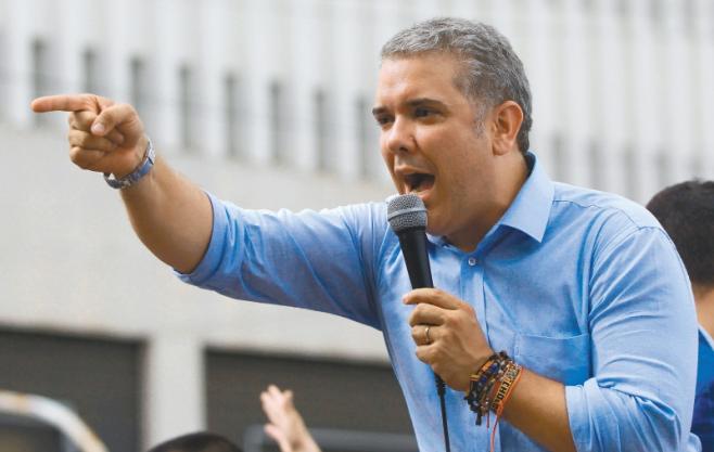 Duque rechaza la ola de violencia en Colombia y pide "sanciones ejemplares"