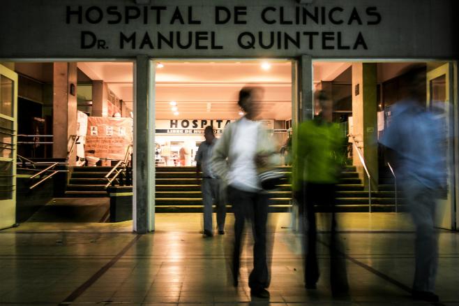 Trabajadores del Hospital de Clínicas evalúan huelga general