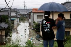 Aumentan a 17 los muertos por lluvias torrenciales en Japón