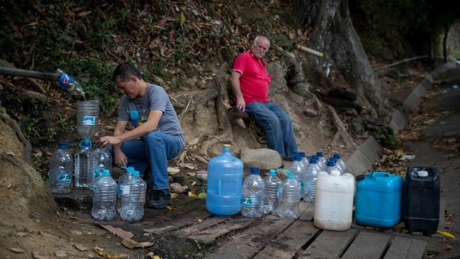 Vicepresidenta venezolana asegura suministro de agua potable a todo el país