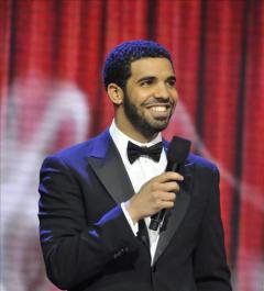 Drake supera a los Beatles en la lista de Billboard