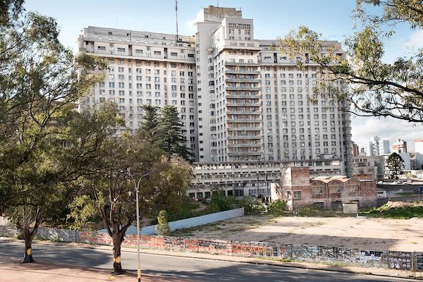 Trabajadores del Hospital de Clínicas denuncian presunta contratación irregular