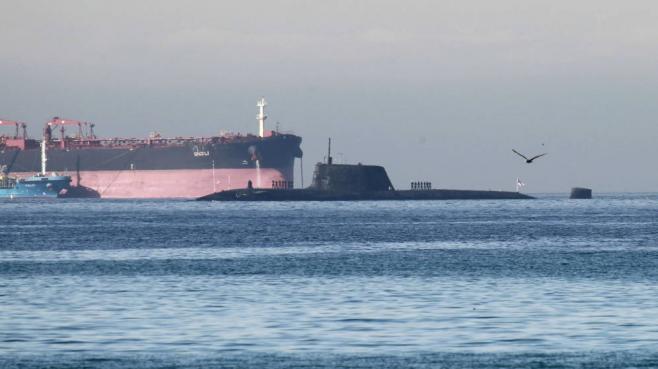 La triste historia del submarino español que no flotaba