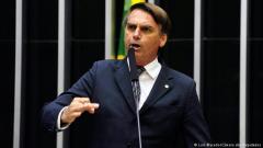 Bolsonaro asume candidatura presidencial en Brasil