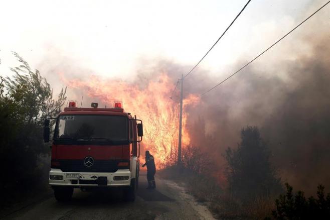 Grecia sufre uno de los incendios mas graves en dos décadas en Europa