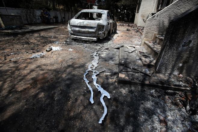 Toskas: "Hay serios indicios de una mano criminal" detrás de los incendios en Grecia