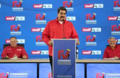 Maduro insiste en que desea un diálogo permanente con "restos" de oposición