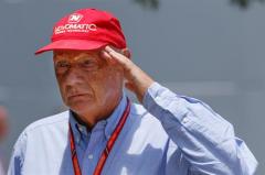 Niki Lauda: estrictos controles y medicación abundante