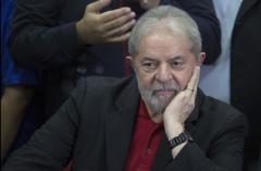 Juristas internacionales denuncian irregularidades en el juicio de Lula