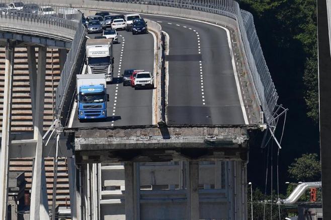 Fiscalía teme "un error humano" en el derrumbe y el número de muertos se eleva a 39