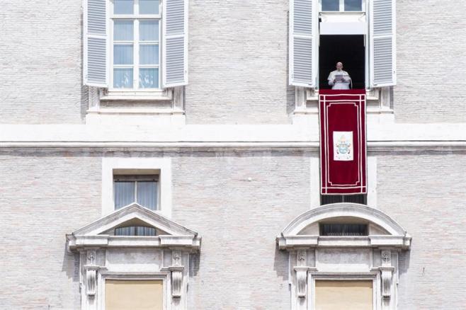 El Vaticano calificó de "criminales" los abusos de sacerdotes en EEUU