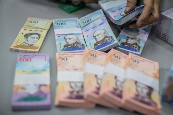 Venezuela estrena moneda con cinco ceros menos en medio de hiperinflación