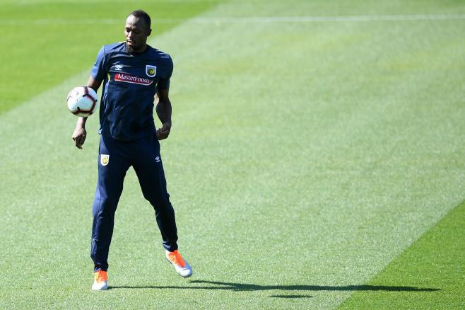 Usain Bolt entrenó con el Central Coast Mariners