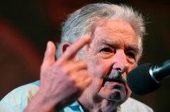 Mujica: "Nunca el hombre ha tenido tanto"