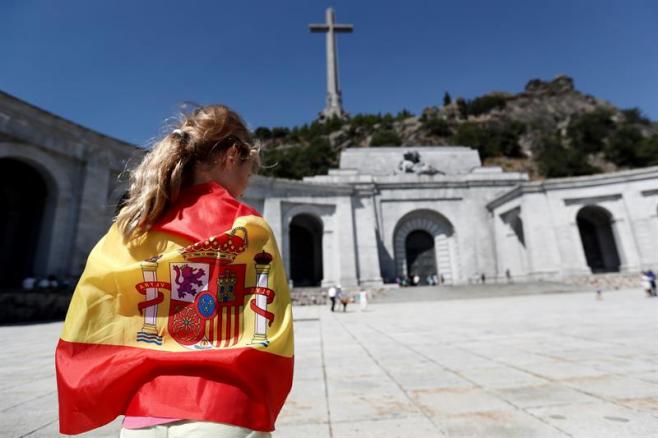 Gobierno español inicia el proceso para exhumar a Francisco Franco