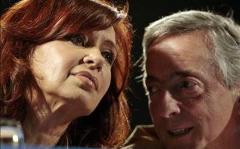 Juez afirma que los Kirchner lideraron una "organización delictiva"