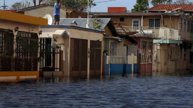 Puerto Rico reconoce "errores" en cifras de muertos que ascendió de 64 a 2.975