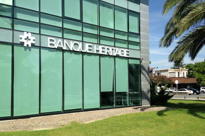 Investigan a cuatro Cambios por estafa contra el Banco Heritage