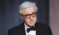 Woody Allen duda de su paternidad