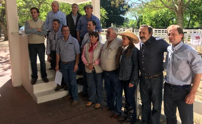 Santa Clara colocó el 100% de la oferta, con un promedio de 2.700 dólares para toros