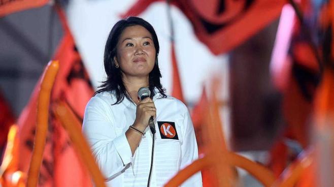 Keiko Fujimori lamenta que la política haya dañado a su familia