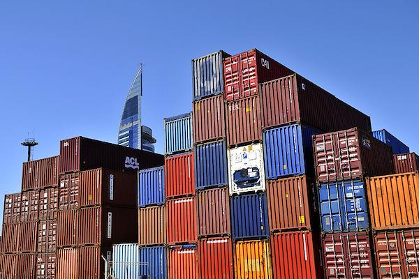 Movimiento de cargas en puerto de Montevideo aumentó 101 % en siete meses