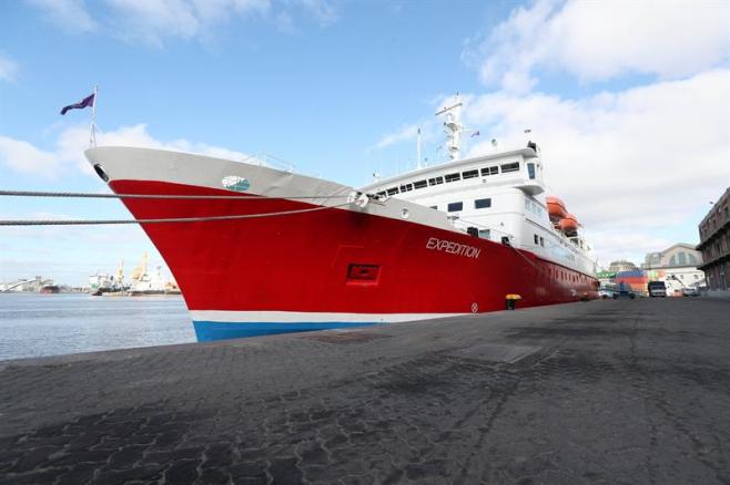 Buque Expedition parte desde Uruguay en el inicio de su "temporada antártica"