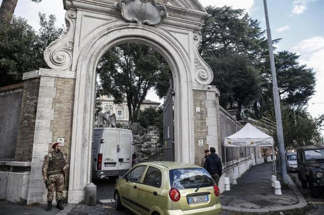 Hallazgo de huesos humanos en edificio vaticano evoca desaparición de Orlandi