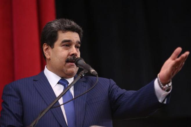 Maduro afirma que su programa de recuperación económica tiene "locos a los gringos"