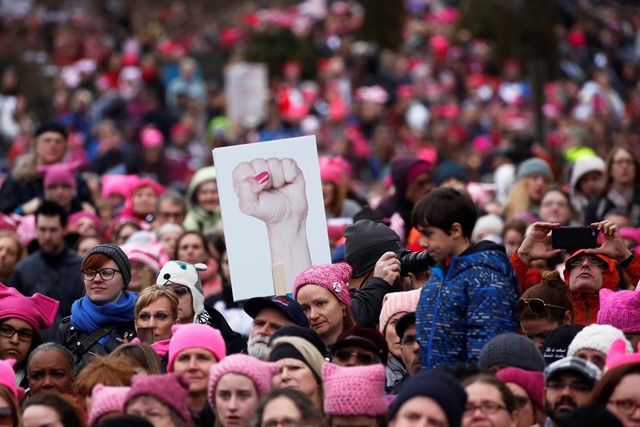 "Ola rosa" anti-Trump toma las elecciones legislativas de Estados Unidos