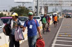 Caravana migrante retoma su marcha hacia Estados Unidos de forma dispersa
