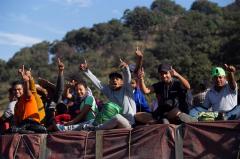 Una avanzada de la caravana de migrantes llega a Tijuana